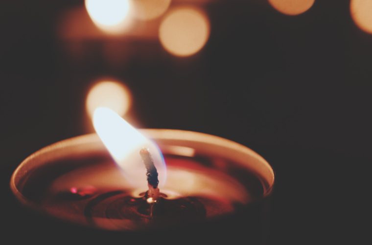 Ako páliť sviečky bezpečne a čo najbezpečnejšie